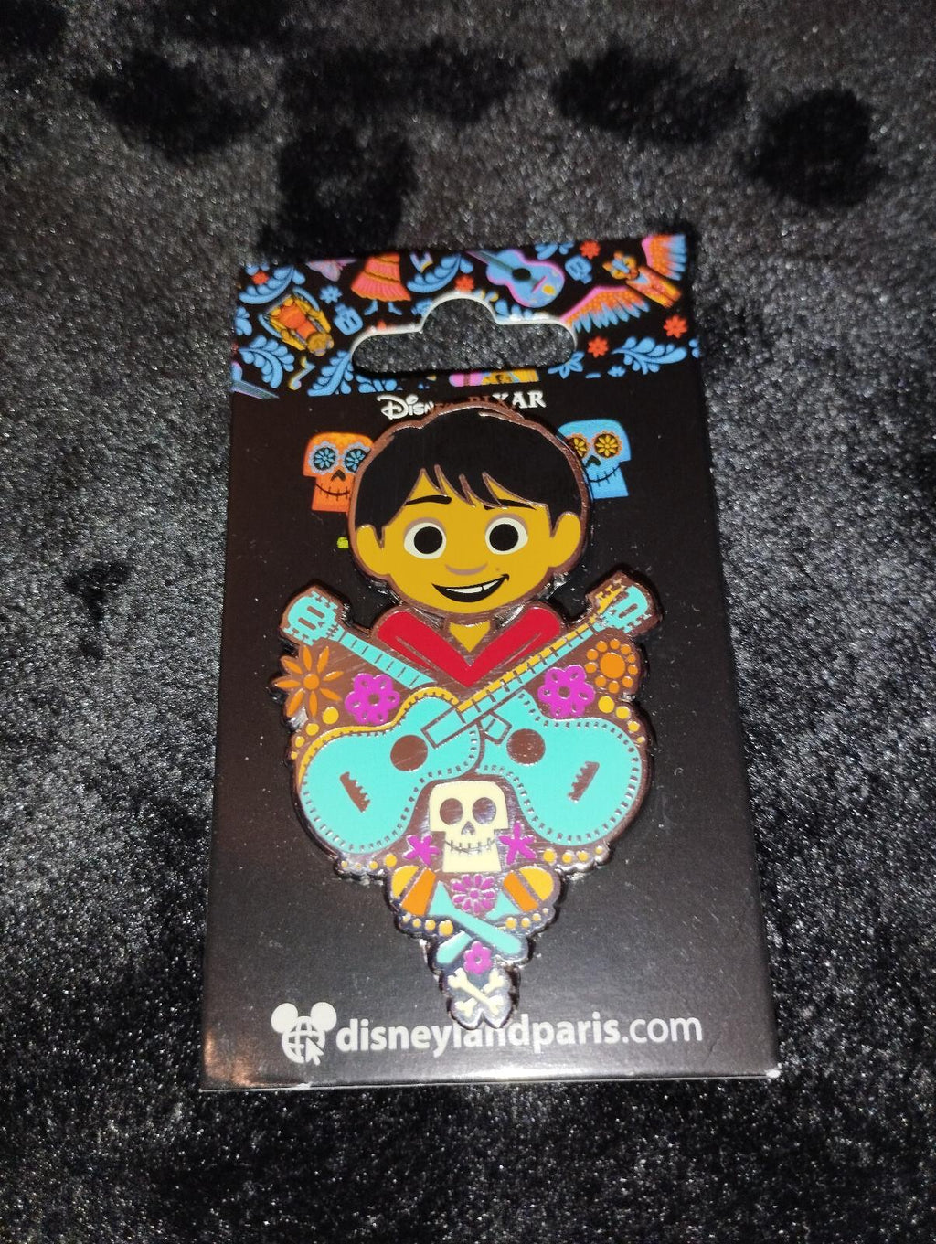 Miguel Rivera Guitars Sugar Skull Face Coco Pixar Disney Paris Dlp 2023 2 Pins