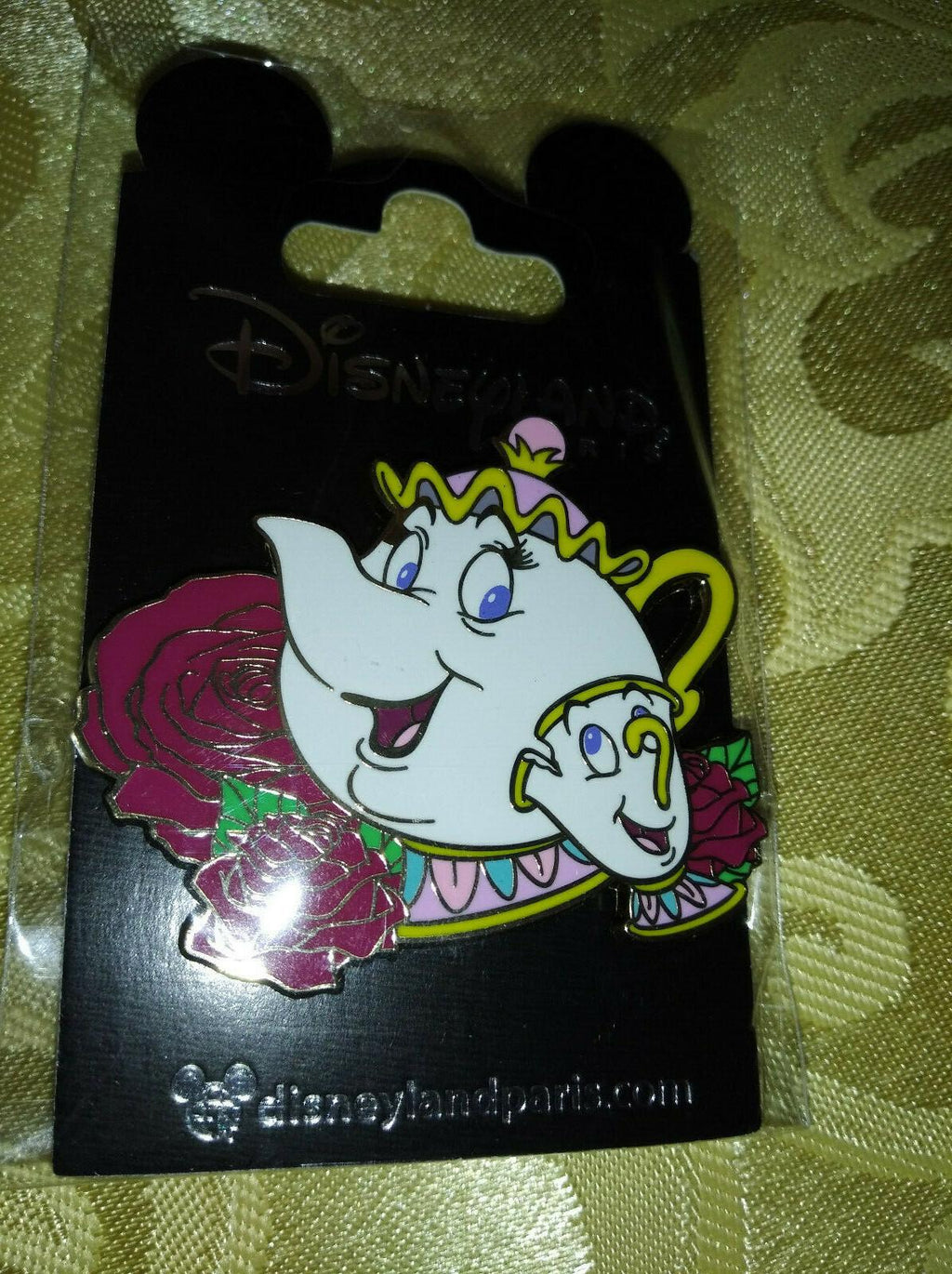Mrs Potts and Chip Red Roses Flower Series Disney L Paris Dlrp Dlp Fev 2022 Pin