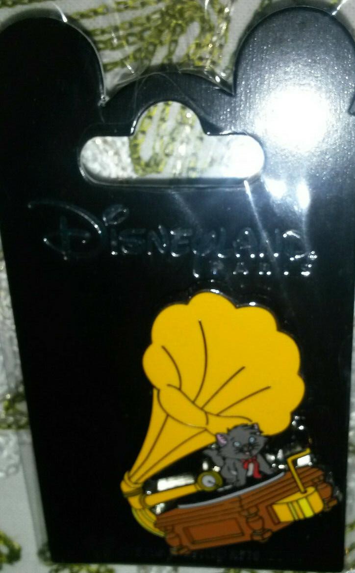 Music Aristocats Cat Berlioz on Gramophone Disney Land Paris Dlrp Dlp 2019 pin