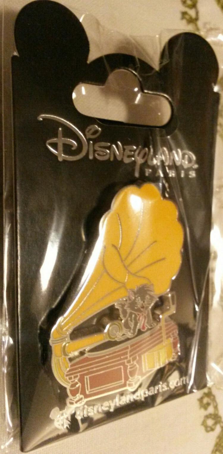Music Aristocats Cat Berlioz on Gramophone Disney Land Paris Dlrp Dlp 2019 pin