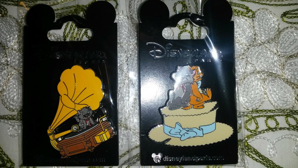 Music Aristocats Cat Berlioz on Gramophone Disney Land Paris Dlrp Dlp 2019 pin