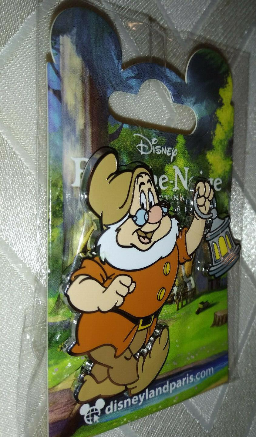 New Doc Dwarf Snow White set Dlp Dlrp Disney Land Paris October 2021 Pin