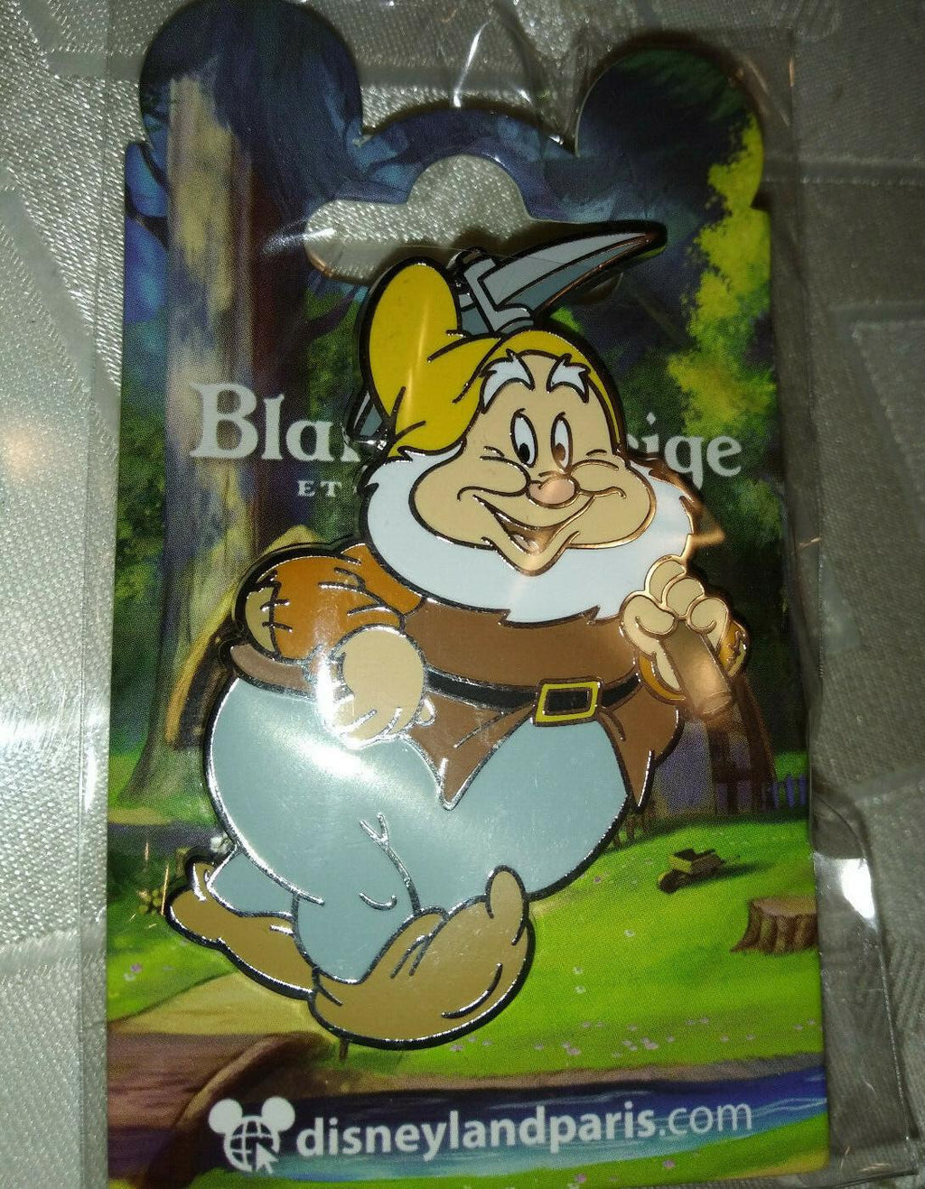 New Happy Dwarf Snow White set Dlp Dlrp Disney Land Paris October 2021 Pin