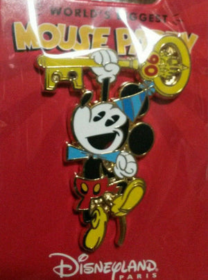 ニュー 2018年11月 ミッキー90周年 キャッスルキー ディズニーランドパリ Dlrp Dlp ピン