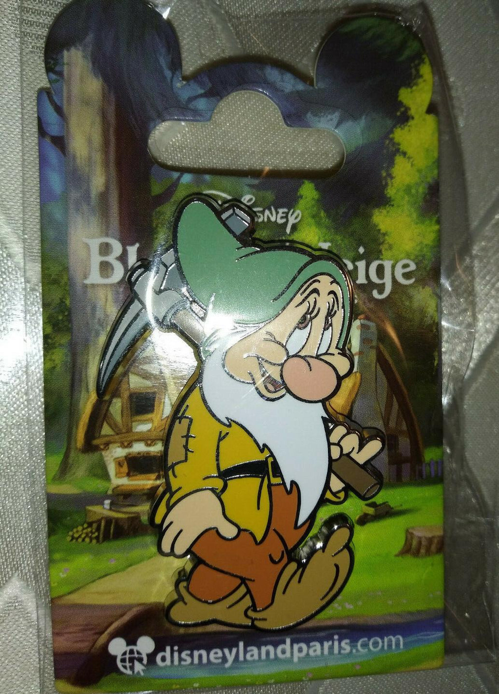 New Shy Bashful Dwarf Snow White set Dlp Dlrp Disney Land Paris October 2021 Pin