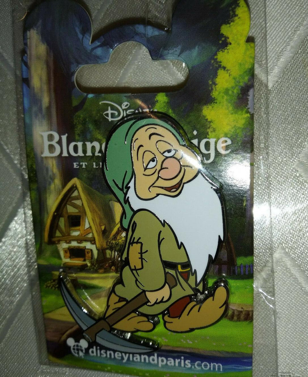 New Sleepy Dwarf Snow White set Dlp Dlrp Disney Land Paris October 2021 Pin