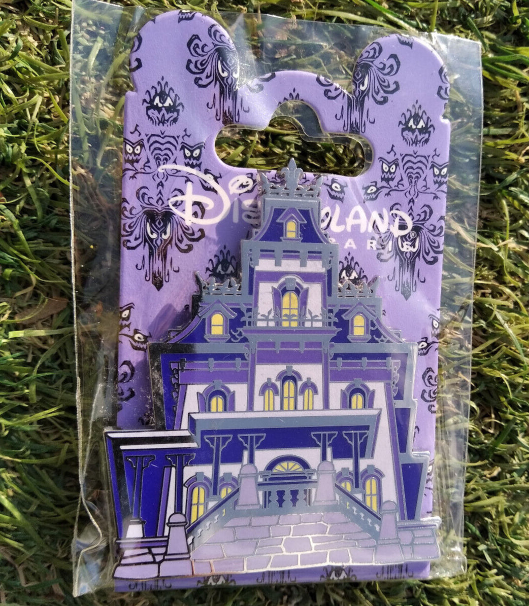 Phantom Manor Haunted Mansion Disney Land Paris DLP Oct 2022 Pin