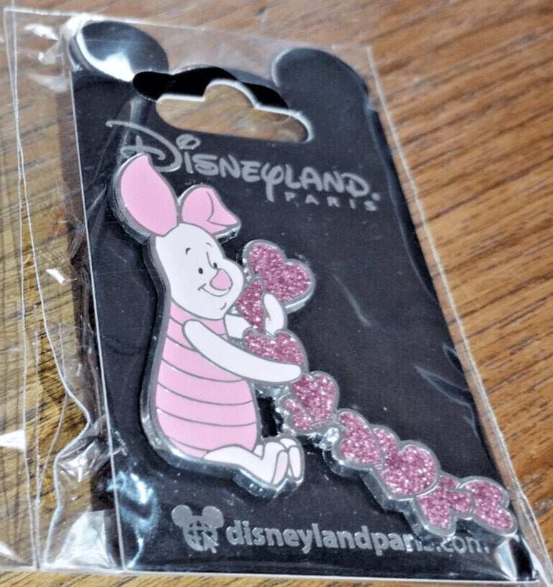 Piglet (Winnie) Heart Valentine Disney Land Paris Dlp Dlrp 2023 Glitter Pin