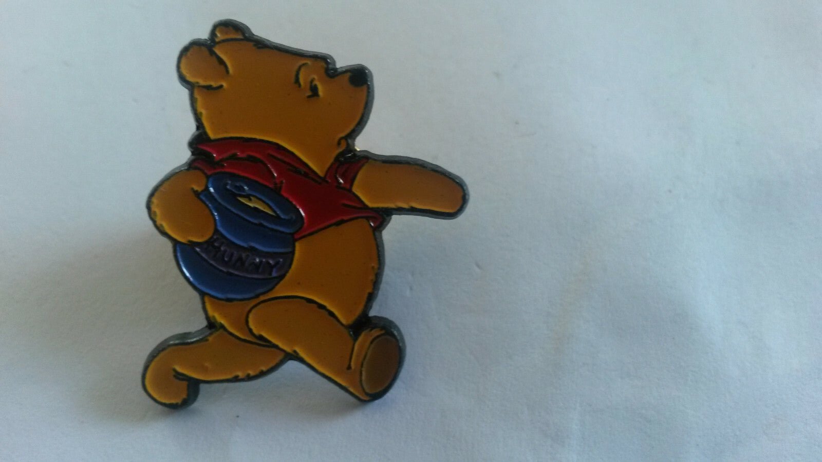 Pin 98648 Sedesma - Pooh Running with Hunny Pot European Disney Pin