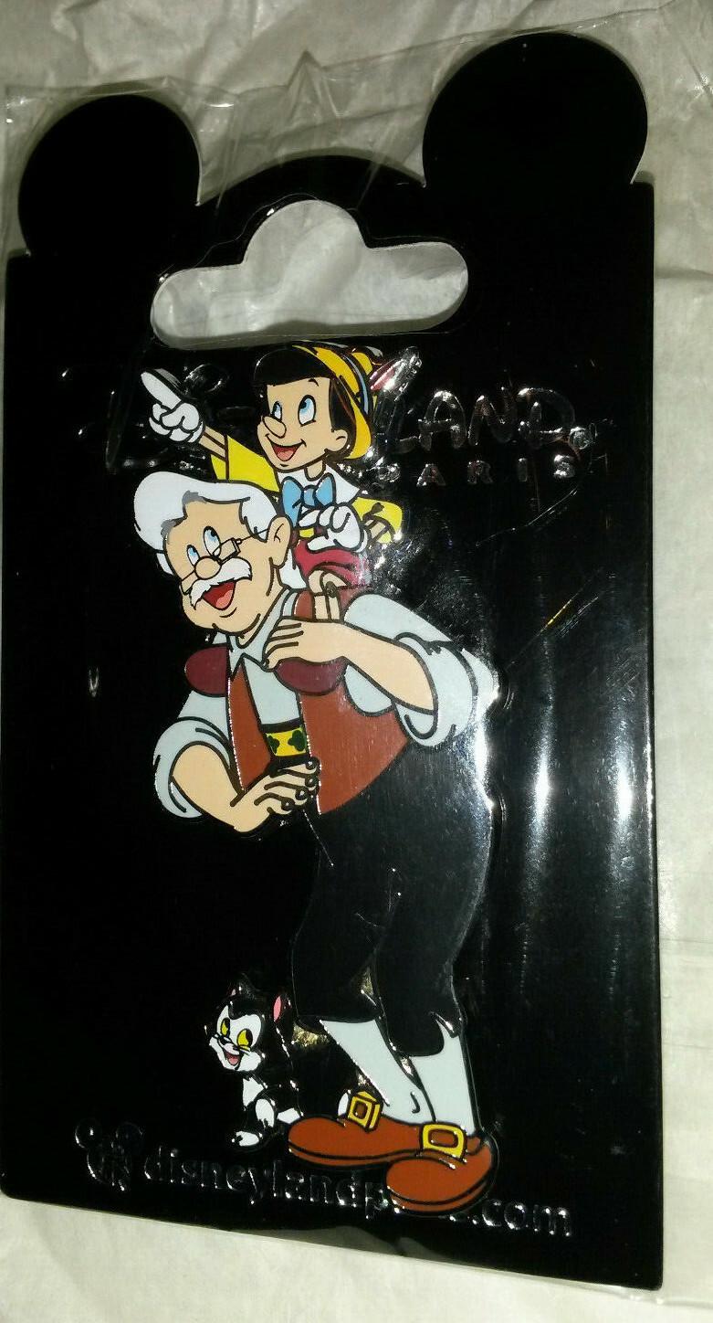 Pinocchio on Geppetto shoulder Figaro August 2020 Disney Land Paris Dlp Dlrp Pin