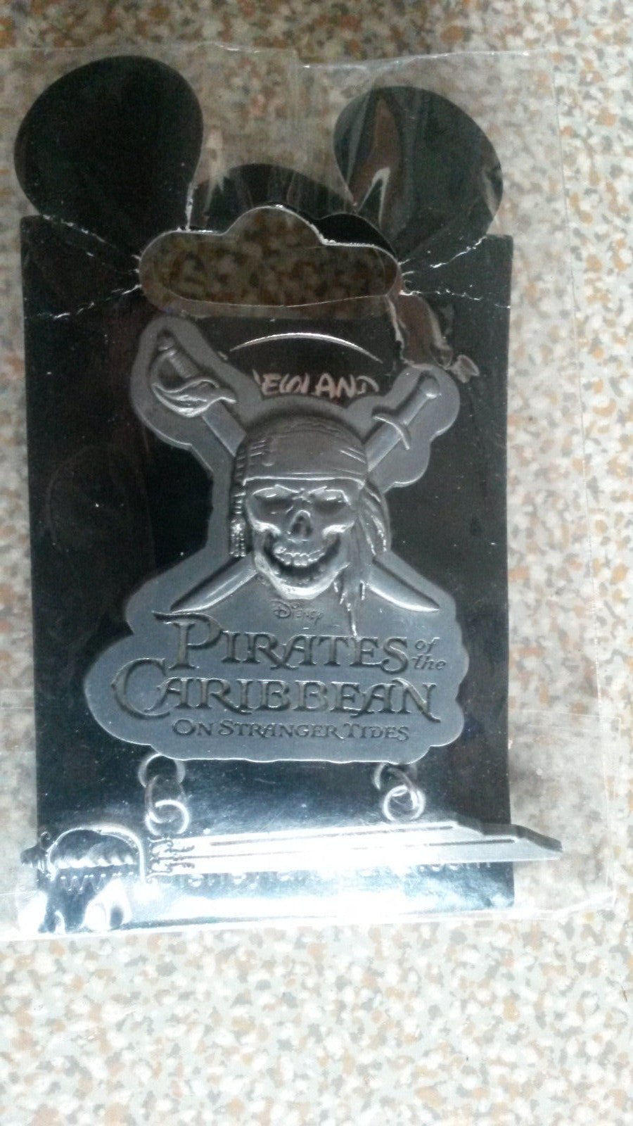 Pirates of the Caribbean: On Stranger Tides Logo Disney Paris Dlrp Dlp 2011 pin