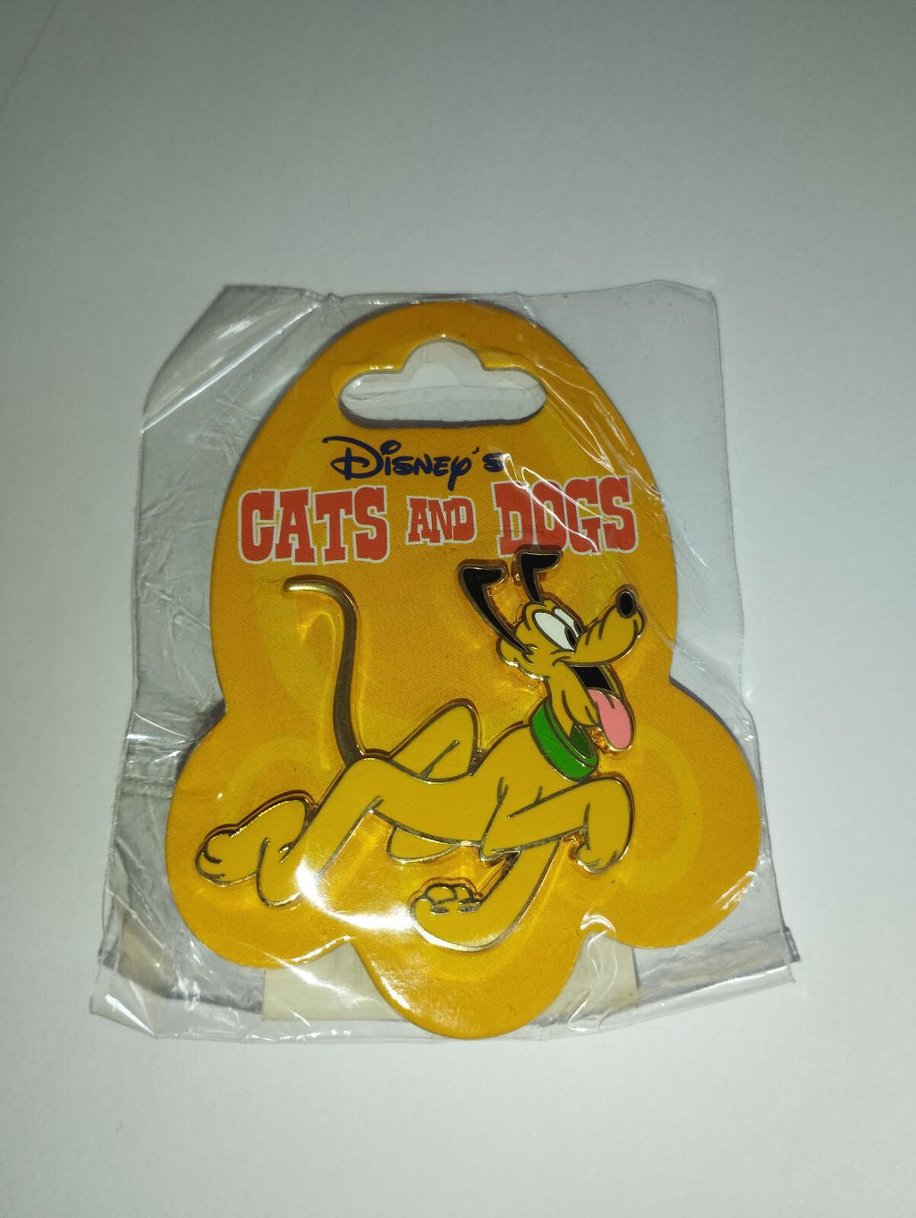 Pluto happy walk Cats & Dogs Series Disney Land Paris Dlrp Dlp 2009 Pin