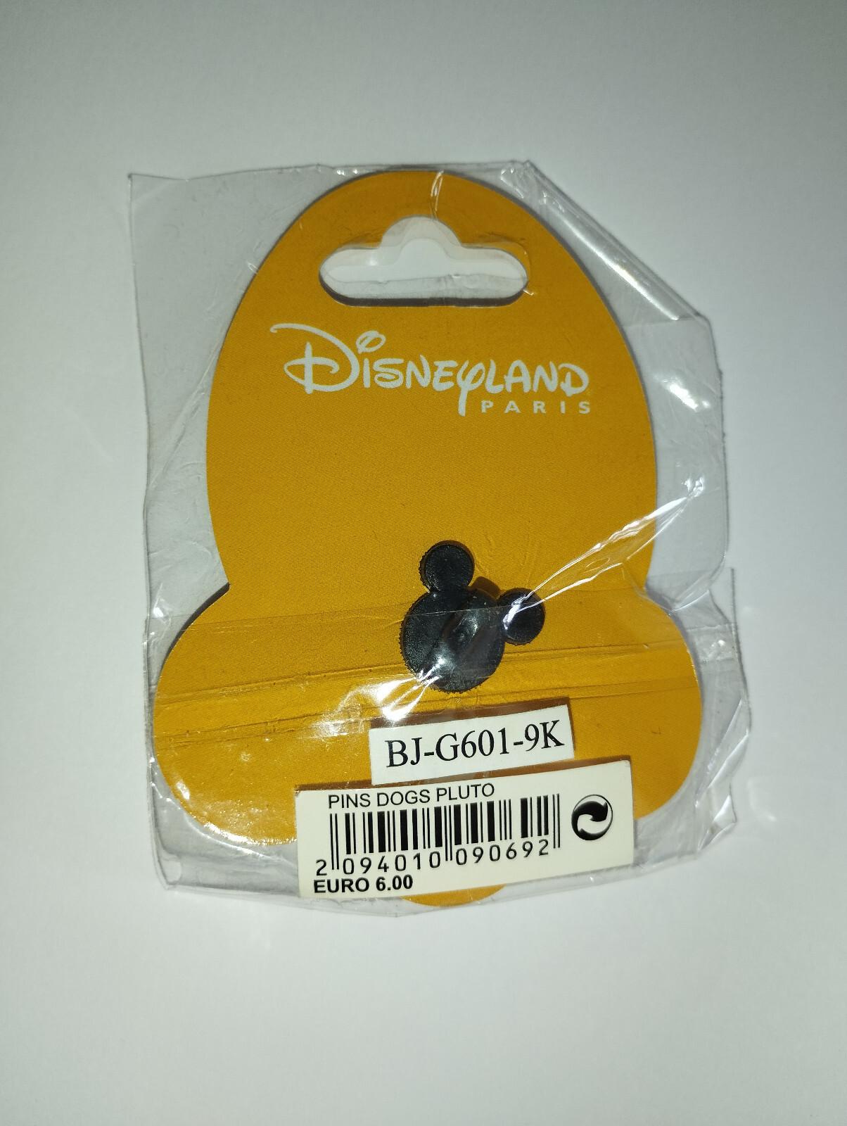 Pluto happy walk Cats & Dogs Series Disney Land Paris Dlrp Dlp 2009 Pin