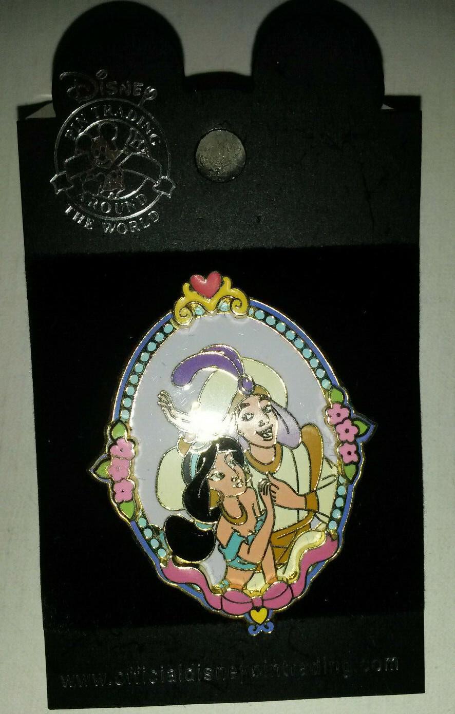 Princess Pair (Jasmine & Aladdin) 3D in a frame Disney WDW Pin