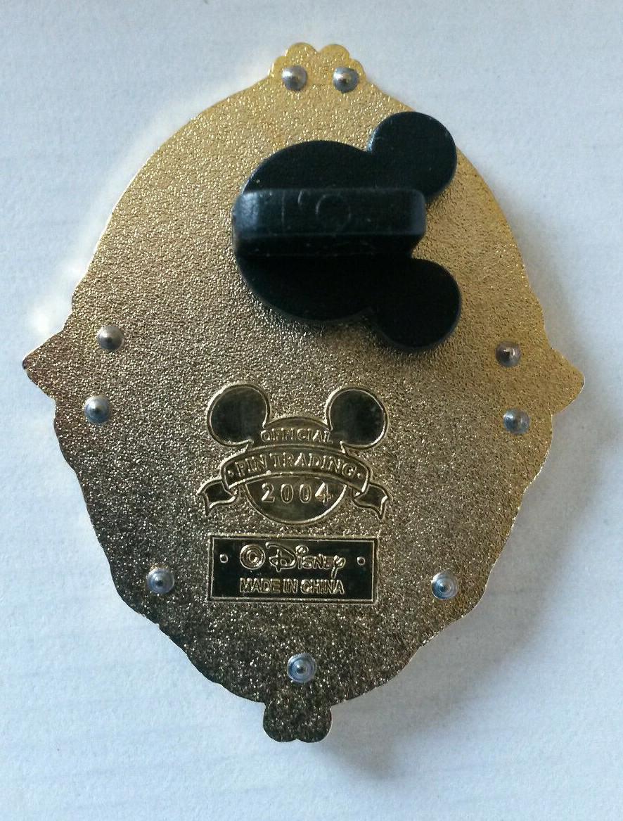Princess Pair (Jasmine & Aladdin) 3D in a frame Disney WDW Pin