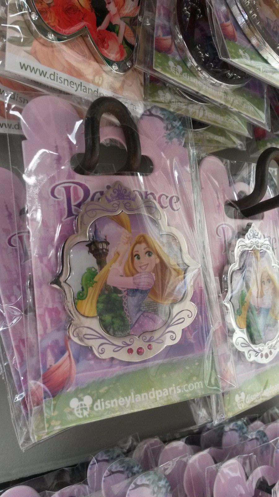Rapunzel with Pascal (Tangled Raiponce) Disney Land Paris Dlrp Dlp 2017 pin