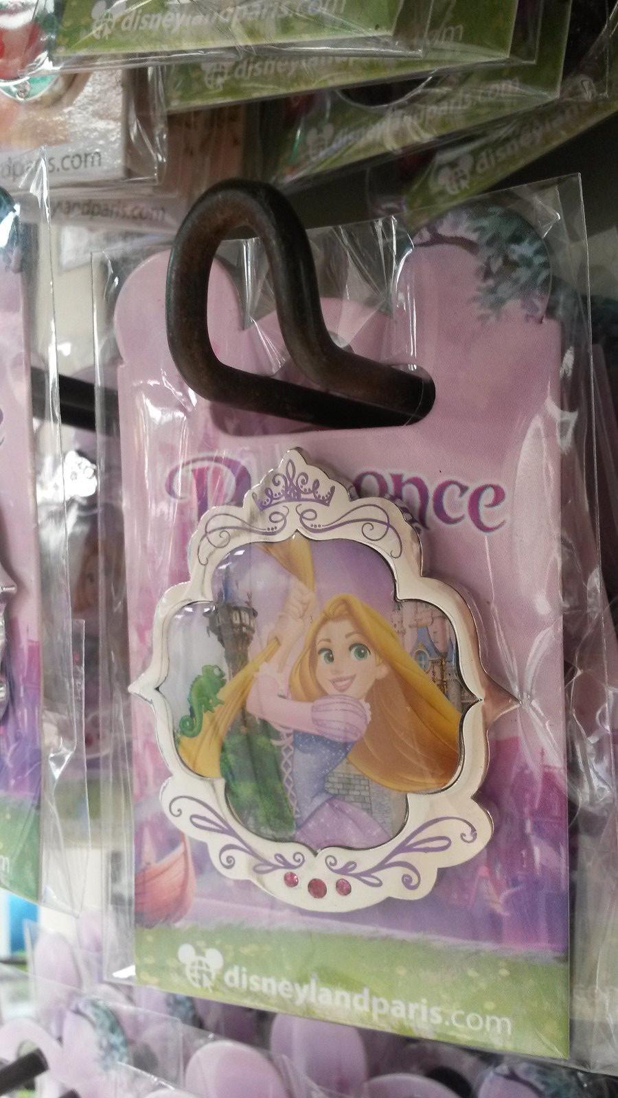 Rapunzel with Pascal (Tangled Raiponce) Disney Land Paris Dlrp Dlp 2017 pin