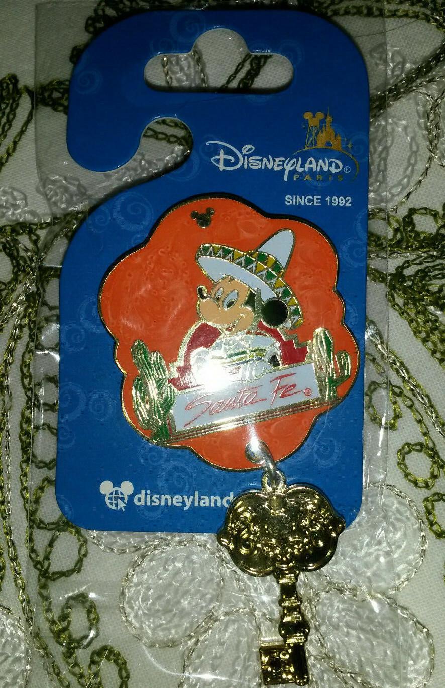 Santa Fe - Key and tag Series - Mickey Disney Paris Dlrp Dlp 2009 dangle pin