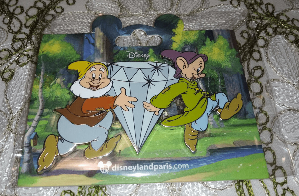 Seven Dwarfs Disney Land Paris Dlp January 2023 4 pins Set Jumbo , Spinner