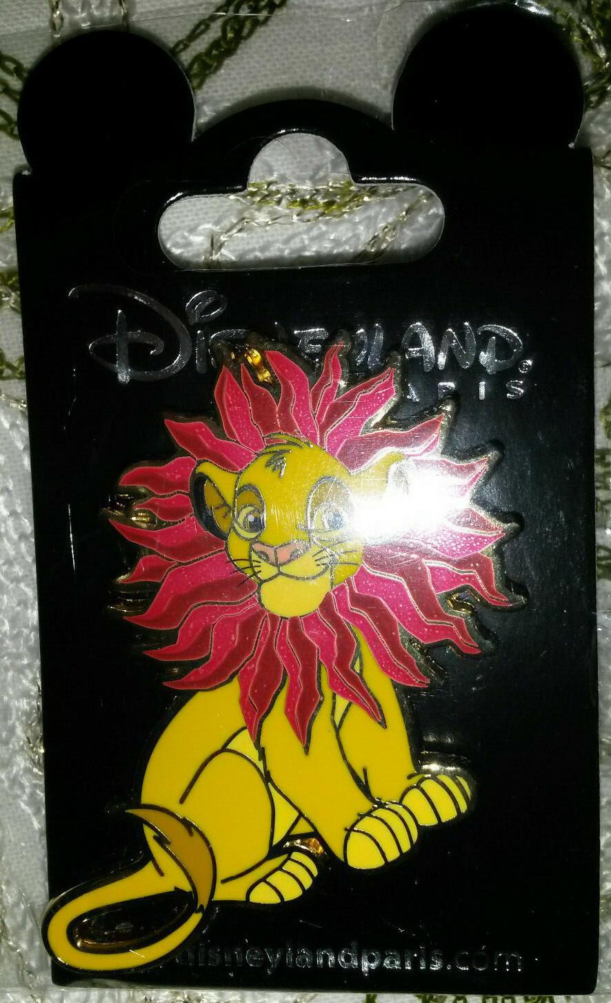 Simba Sunburst colar Flowers March 2020 Series Disney Land Paris Dlrp Dlp Pin