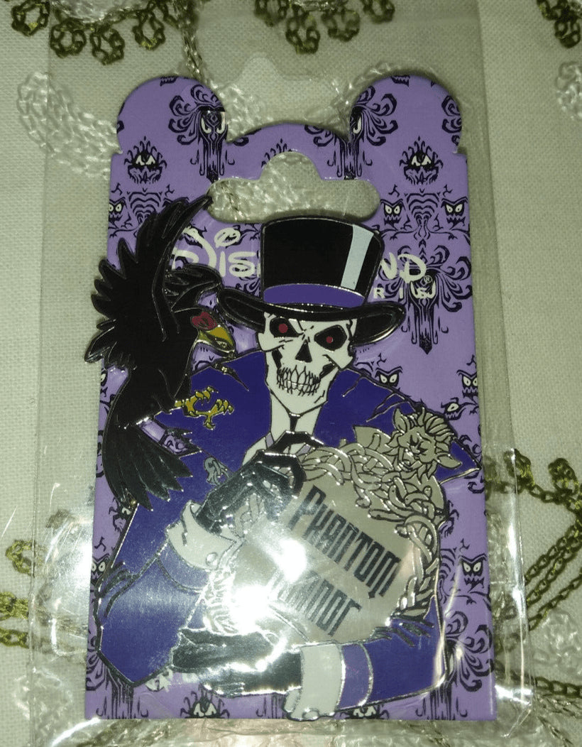 Skeleton with Raven Phantom Manor Haunted Mansion Disney Paris DLP Oct 2022 Pin
