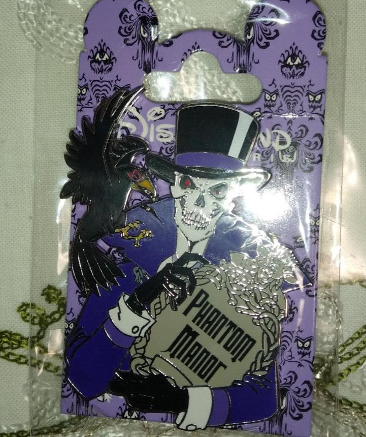 Skeleton with Raven Phantom Manor Haunted Mansion Disney Paris DLP Oct 2022 Pin