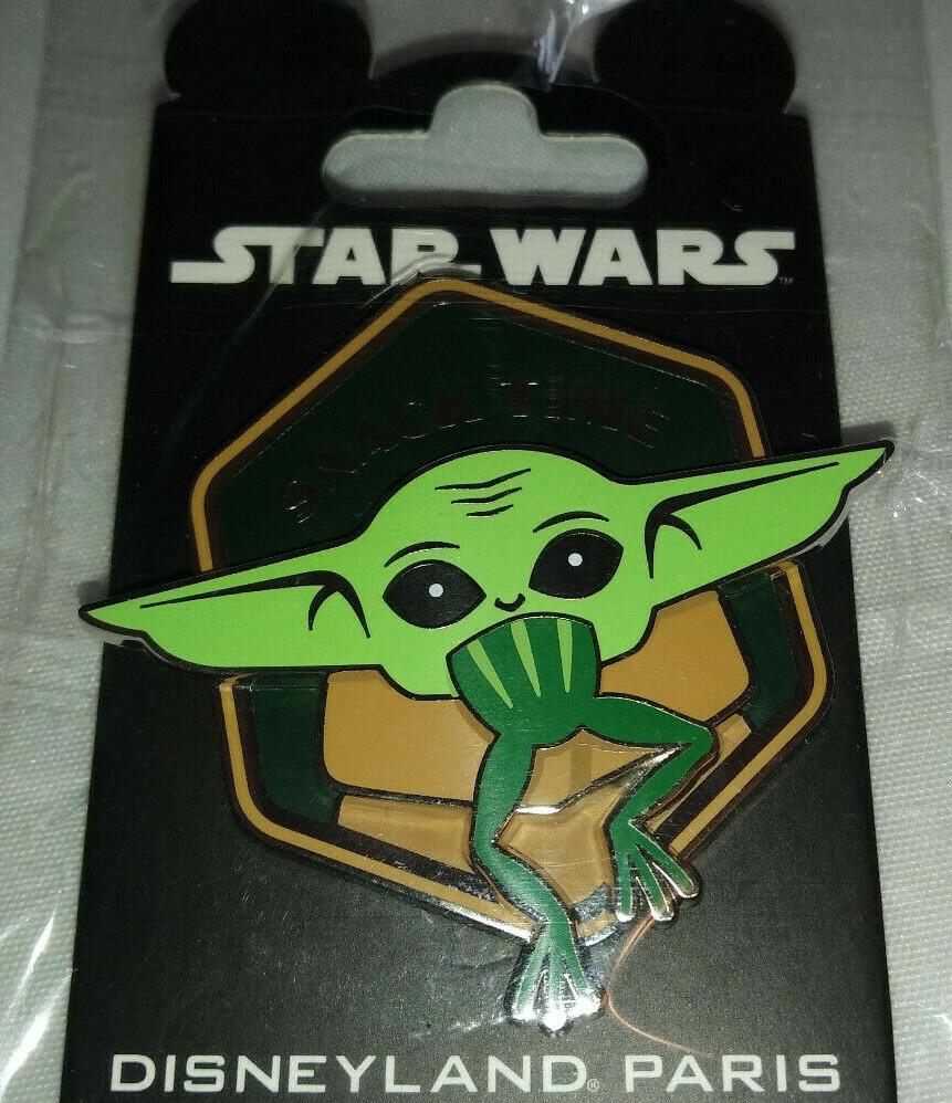 Star Wars Baby Yoda eating frog Mandalorian Snack Time Disney Paris Dlp 2020 Pin