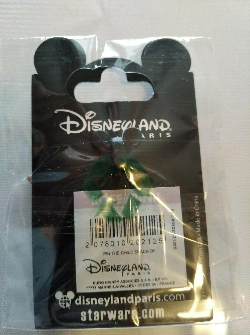Star Wars Baby Yoda eating frog Mandalorian Snack Time Disney Paris Dlp 2020 Pin