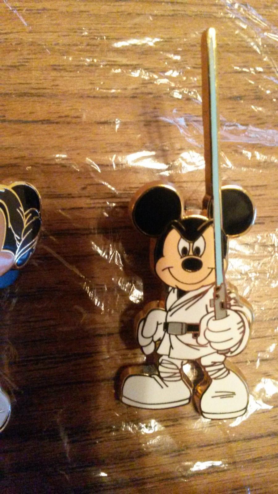 Star Wars Mickey as Luke Skywalker Disney Land Resort Paris Dlrp Dlp 2009 pin