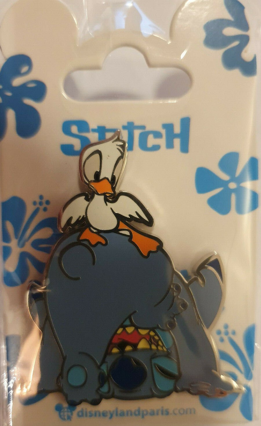 Stitch Bent Over with Duckling (Lilo and Disney Paris Dlrp Dlp 2019 November Pin
