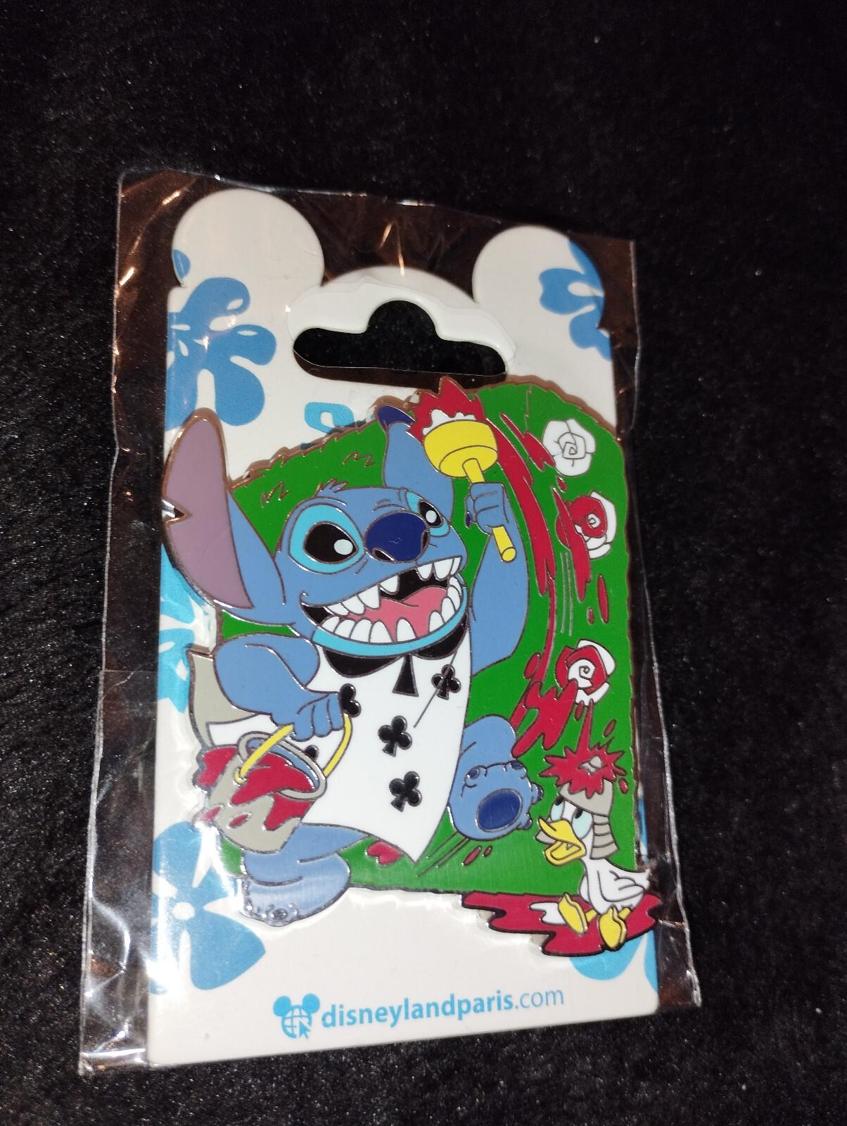 Stitch Duckling Alice's Curious Labyrinth Club Card Disney Paris DLP 09 2023 Pin