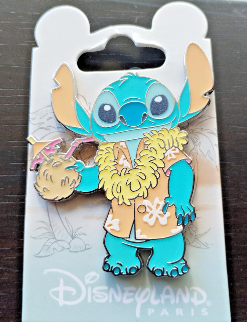 Stitch Hawaiian shirt drinking coconut Disney Land Paris DLP March 2024 Pin