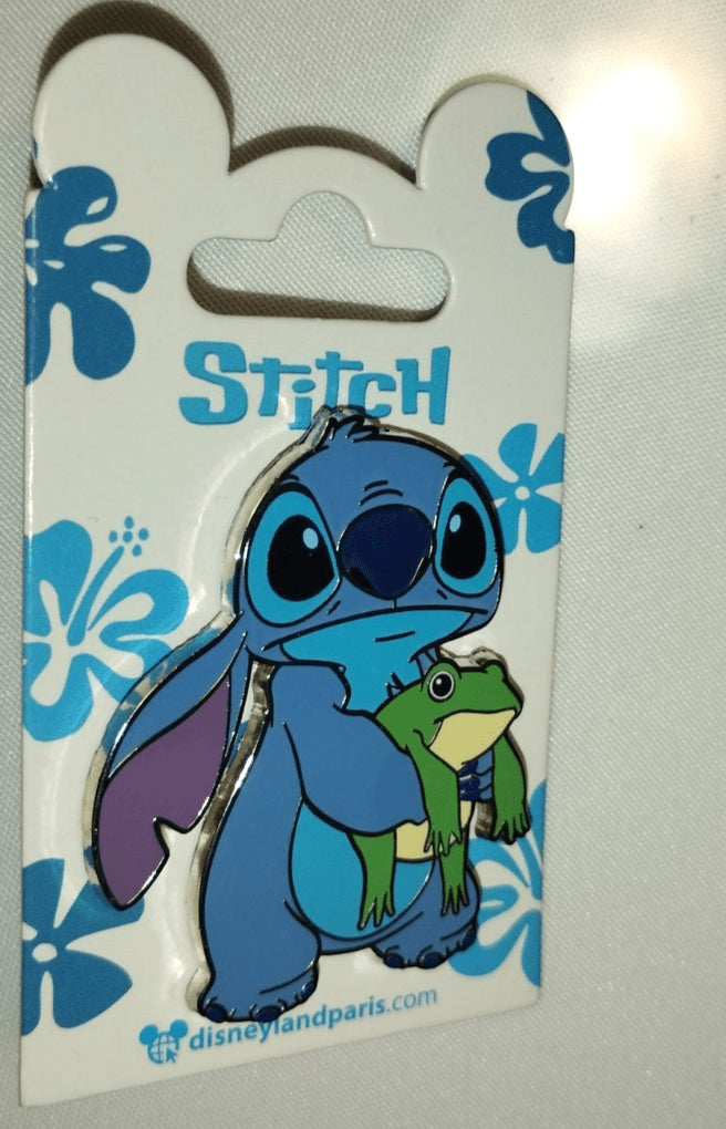 Stitch Holding Frog - Lilo and Stitch Disney Land Paris DLP 07 2024 Pin
