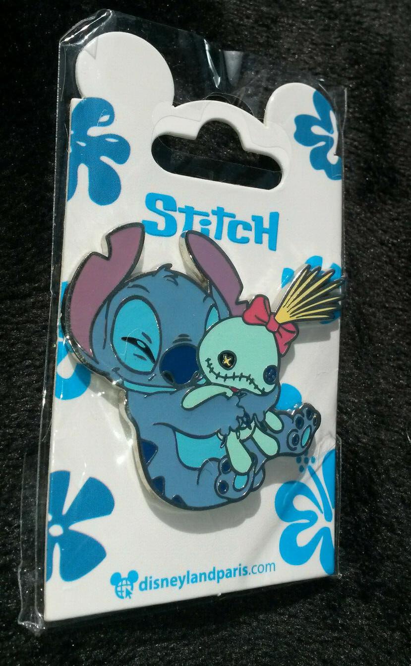 Stitch Hugging Scrump (Lilo and) Disney Land Paris Dlrp Dlp 12/02/ 2021 Pin