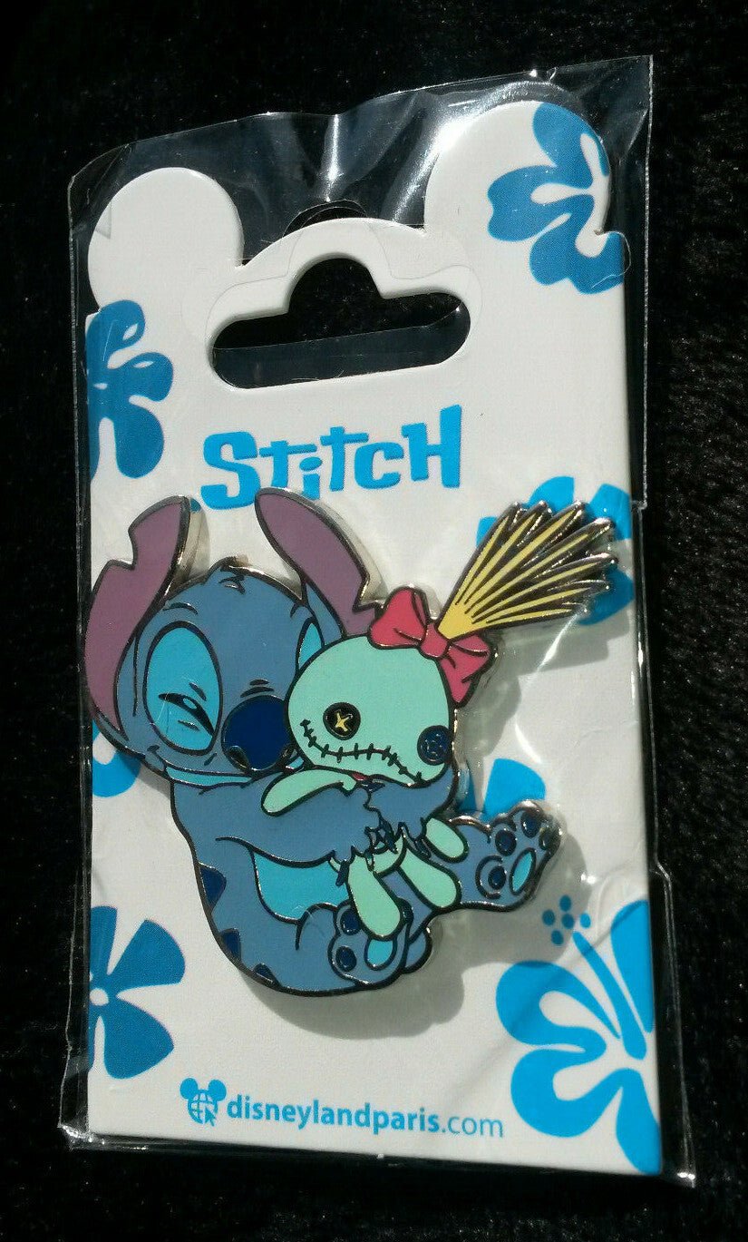 Stitch Hugging Scrump (Lilo and) Disney Land Paris Dlrp Dlp 12/02/ 2021 Pin