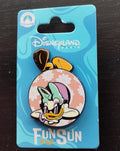 Summer Fun Collection Daisy Floating Innertube Disney Paris Dlp 2025 Pin