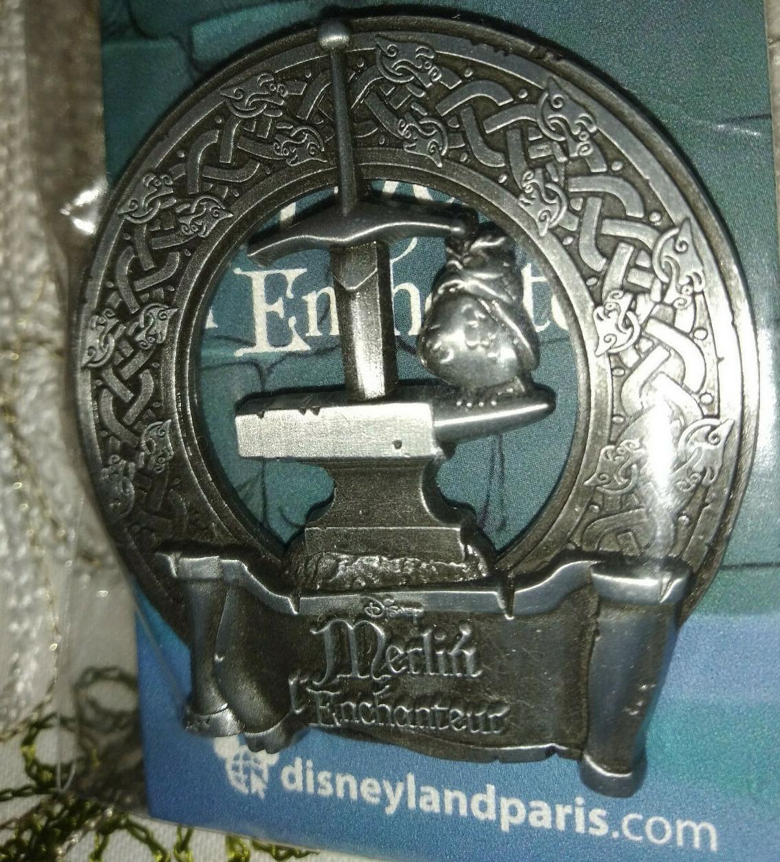 Sword in the Stone Disney Land Paris Dlrp Dlp 2022 3D Pin metal style Archimedes