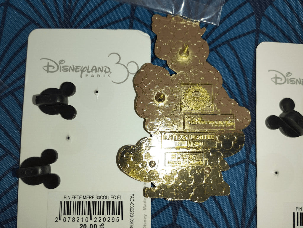 Tangled Rapunzel Mother's Father's Day Disney L Paris LE 700 Dlp May 2022 2 Pins