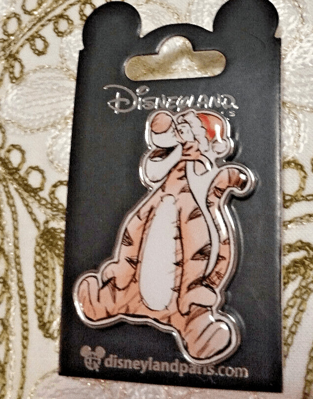 Tigger Sitting and Laughing Christmas Santa Hat Disney L Paris Dlp 2024 Pin
