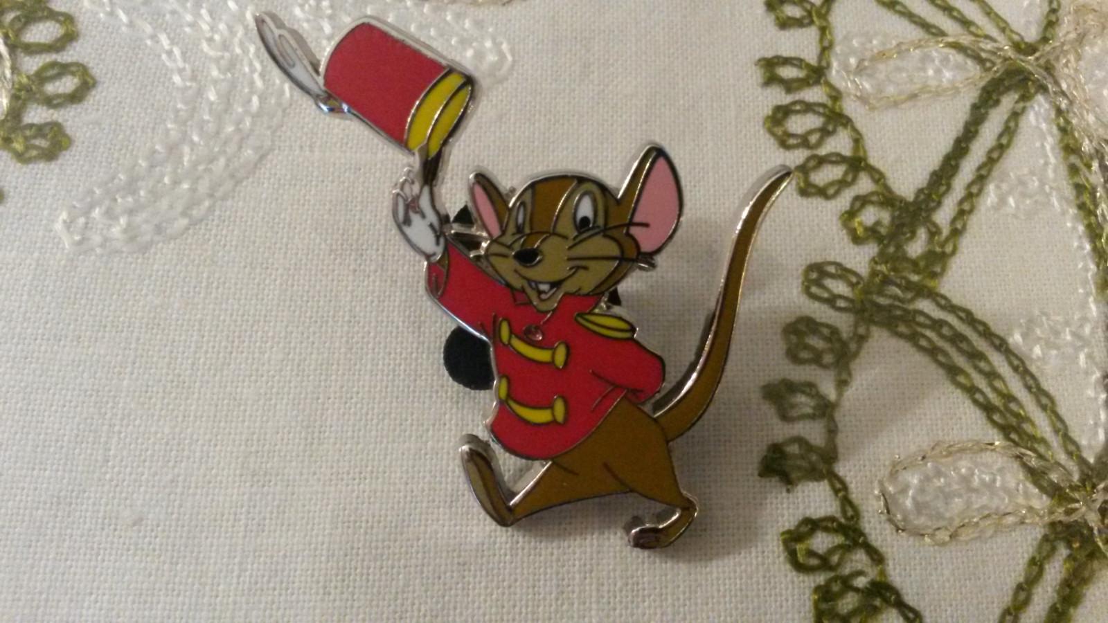 Timothy Q. from Dumbo Cast Lanyard Series 8 Disney Land Paris Dlrp Dlp 2014 pin