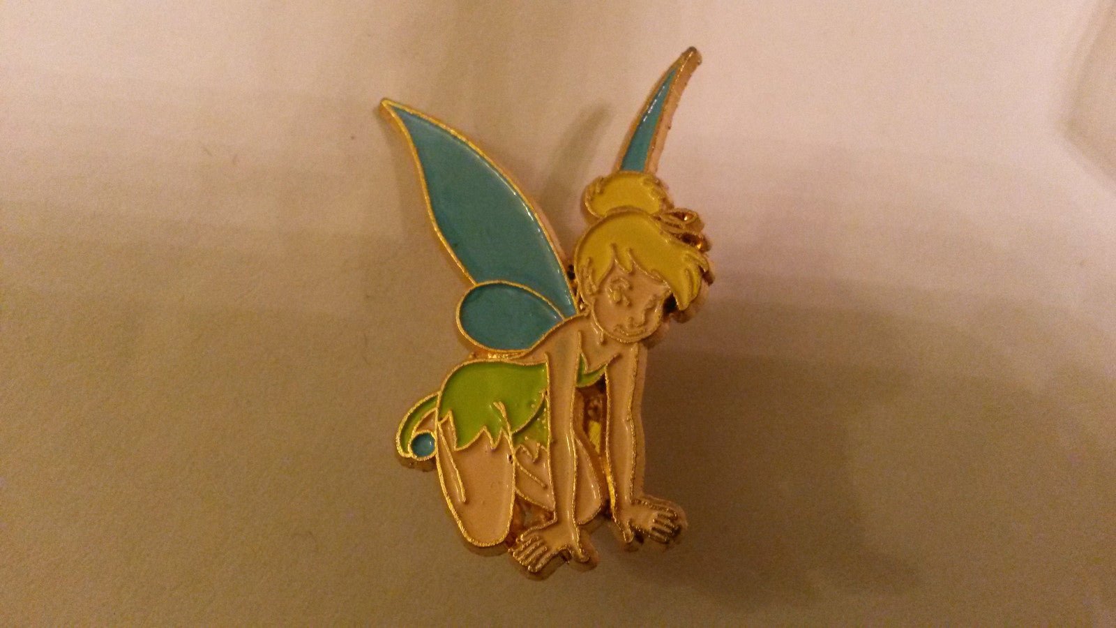 Tinker Bell - Sedesma (1/7) Tinkerbell on knees European Disney LE 1000 pin