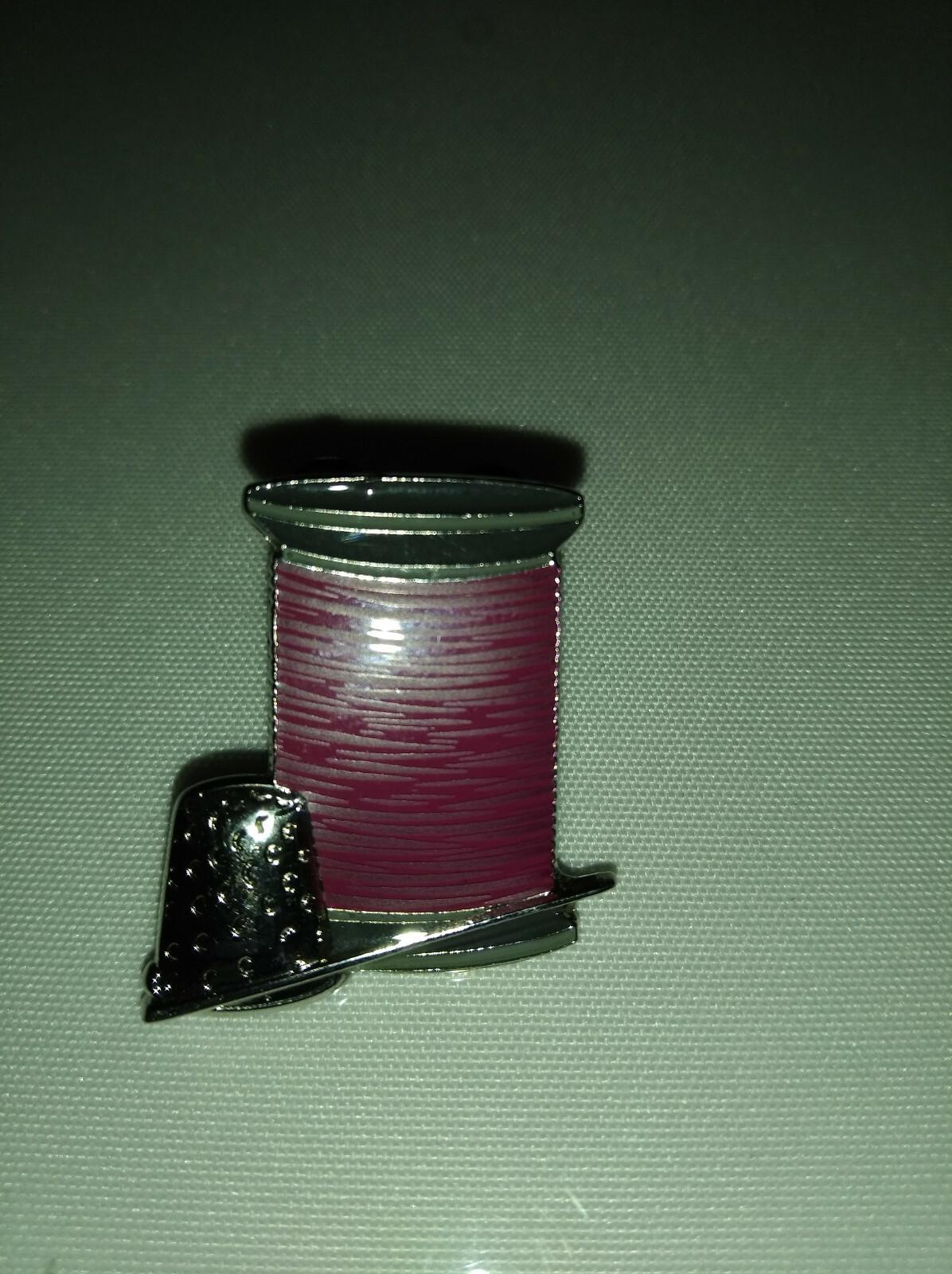 Tinkerbell's Thimble & Reel only from booster Disney Land Paris Dlp 2021 Pin