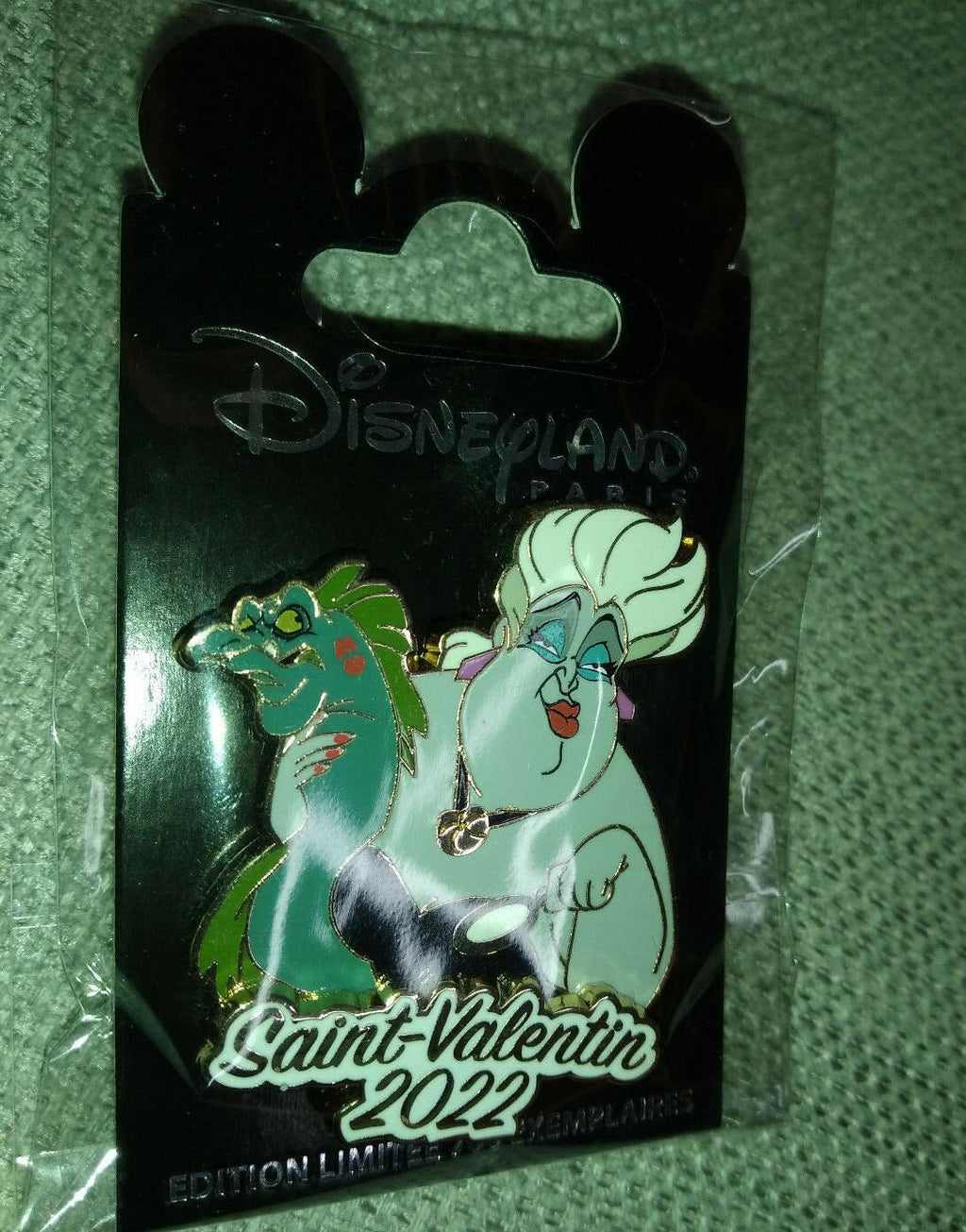 Ursula St Valentin Valentine 2022 Disney Land Paris LE 700 Dlp Dangle Pin