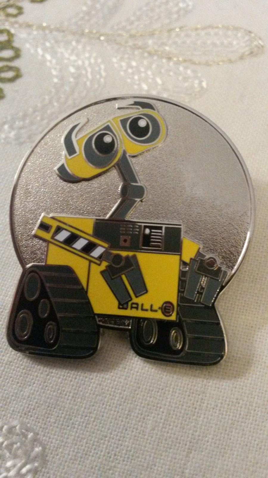 Wall - E Robot Cast Lanyard Series Disney Land Paris Dlrp Dlp New 2017 pin