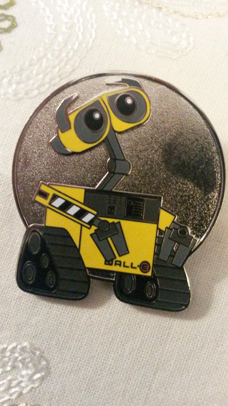Wall - E Robot Cast Lanyard Series Disney Land Paris Dlrp Dlp New 2017 pin