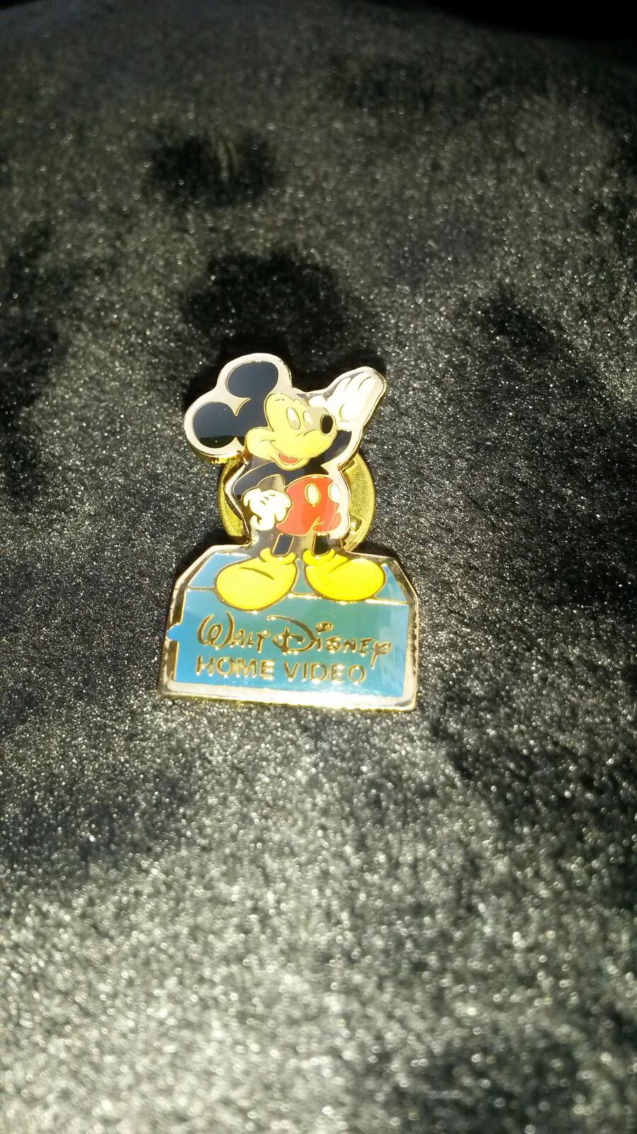 Walt Disney Home Video - Mickey Mouse Disney Pin