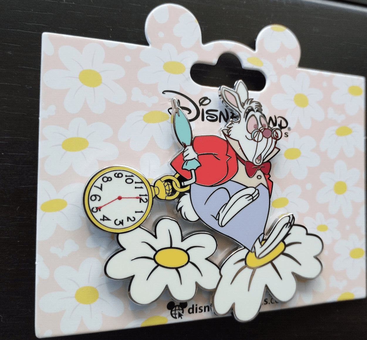White Rabbit Daisy Disney Land Paris Dlp March 2024 Pin Alice in Wonderland