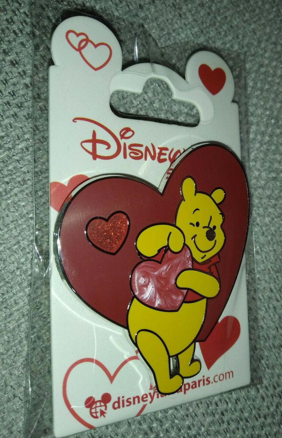 Winnie in Heart Valentine Series Disney Land Paris Dlp Dlrp 2022 Glitter Pin