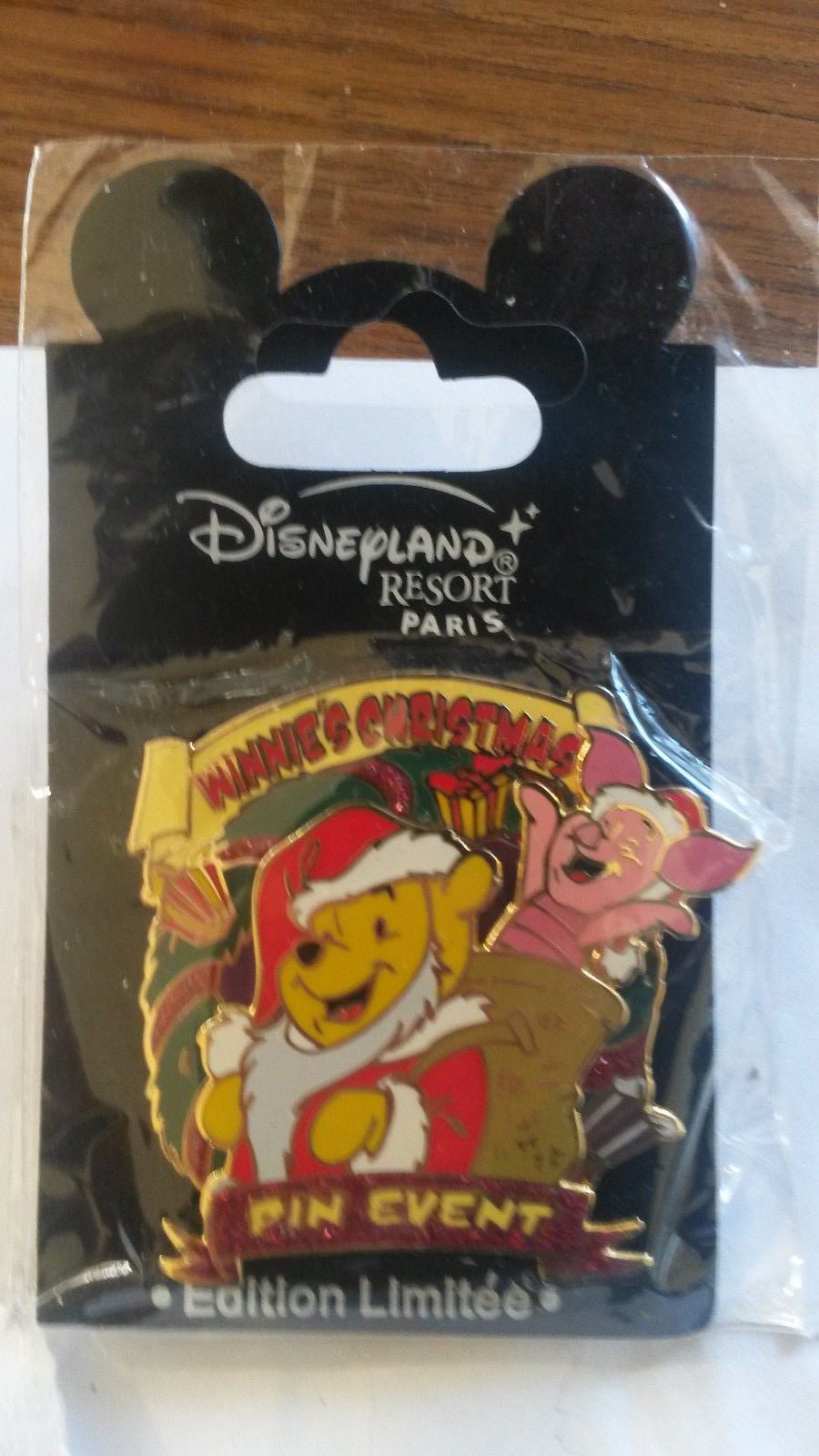 Winnie's Christmas Event LE 600 Winnie & Piglet Disney L Paris Dlrp Dlp 2005 pin